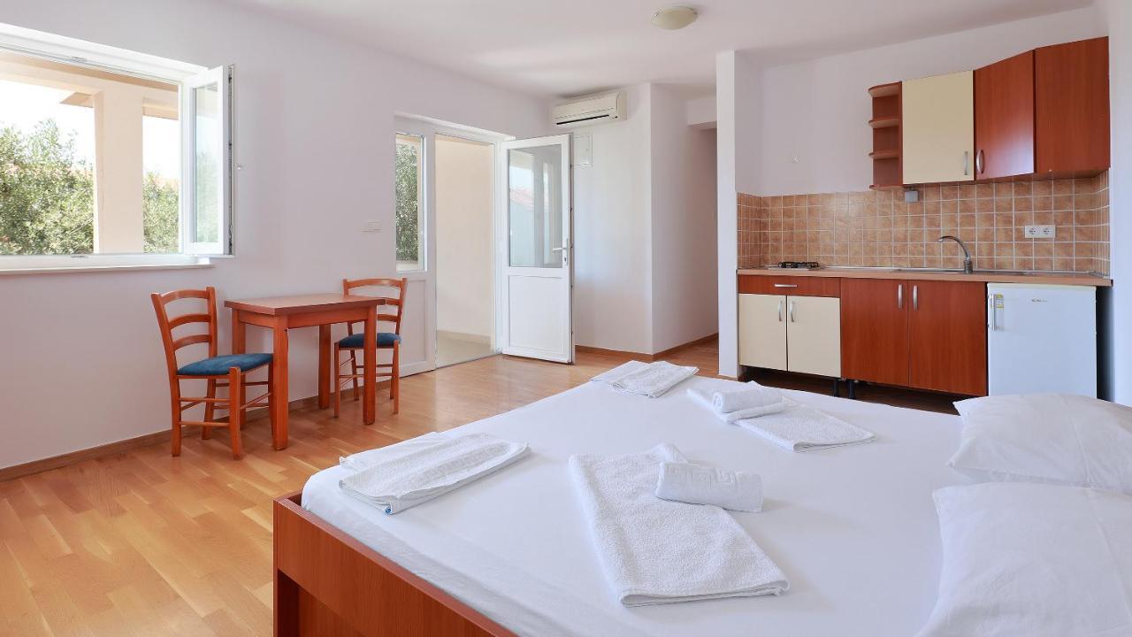 Apartments Tomy نوفاليا المظهر الخارجي الصورة