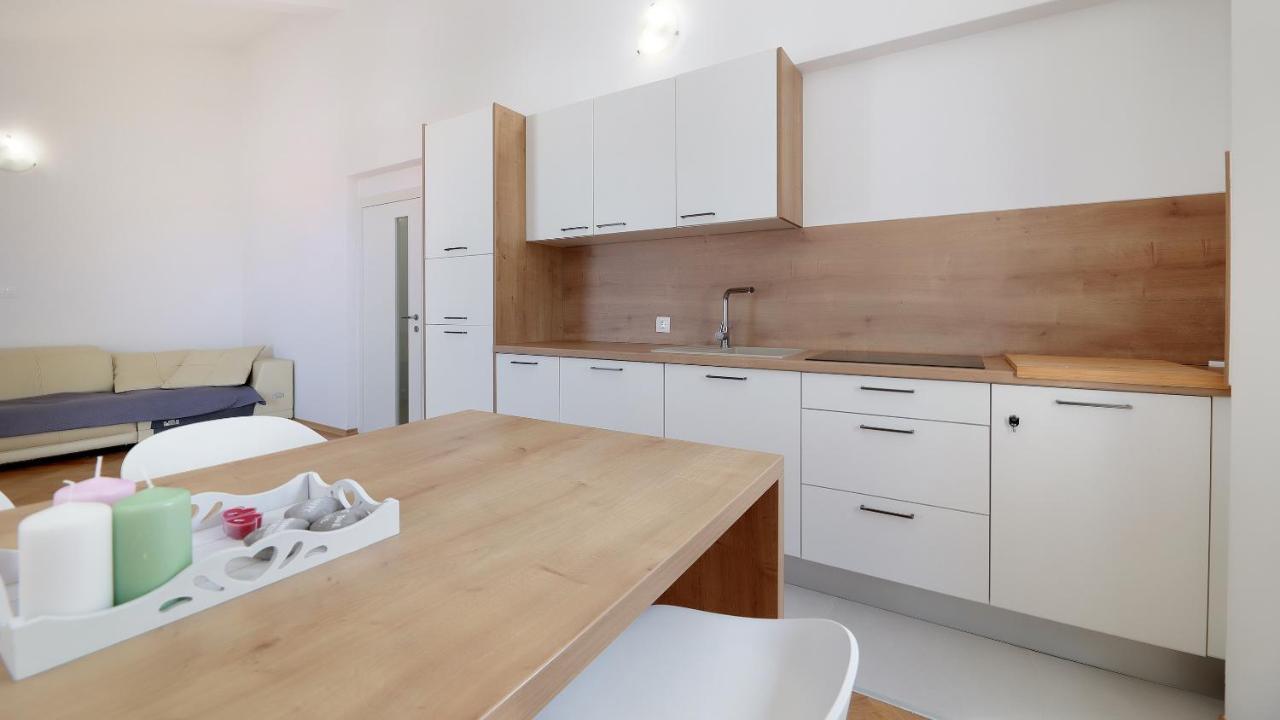 Apartments Tomy نوفاليا المظهر الخارجي الصورة